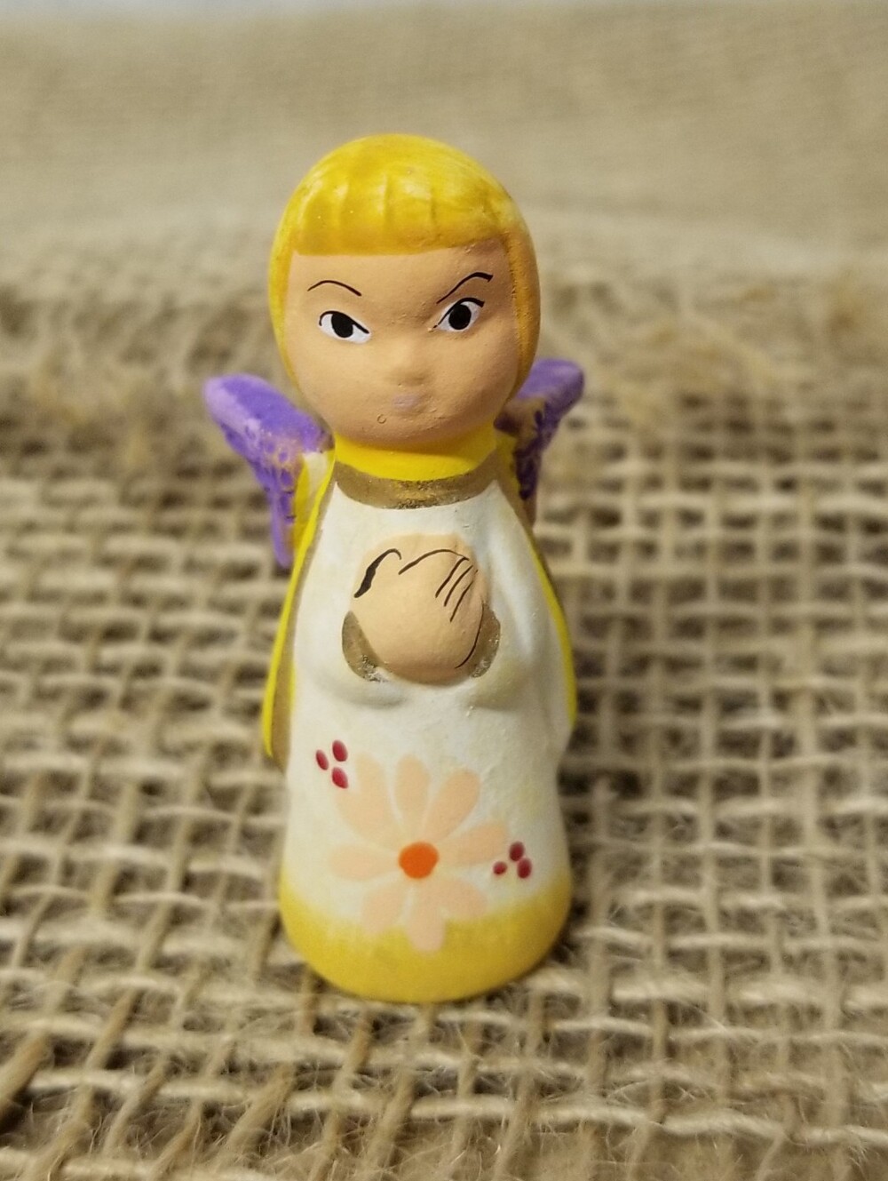Miniature Ceramic Nativity Set - Picture 6 of 11